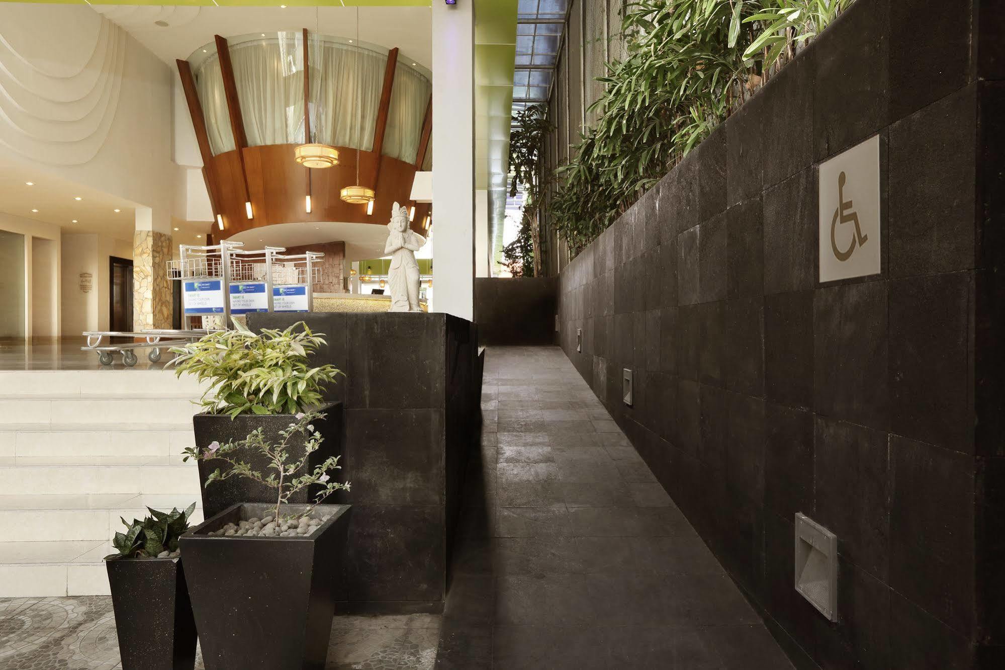 Diamond Hotel Kuta Lombok Εξωτερικό φωτογραφία